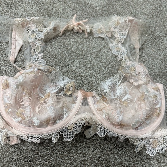 For Love & Lemons Mae High Neck Lace Tulle Bra Pink Size 34D - Picture 3 of 6